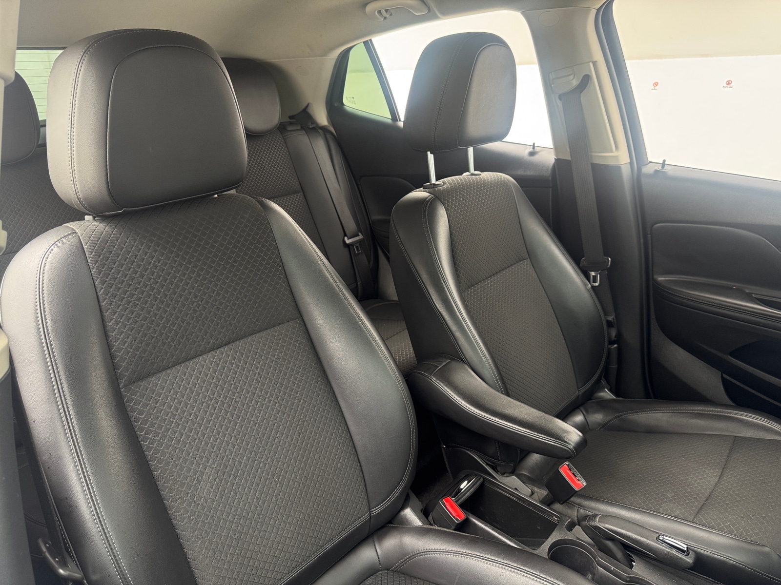 Thumbnail: 2022 Buick Encore - 2