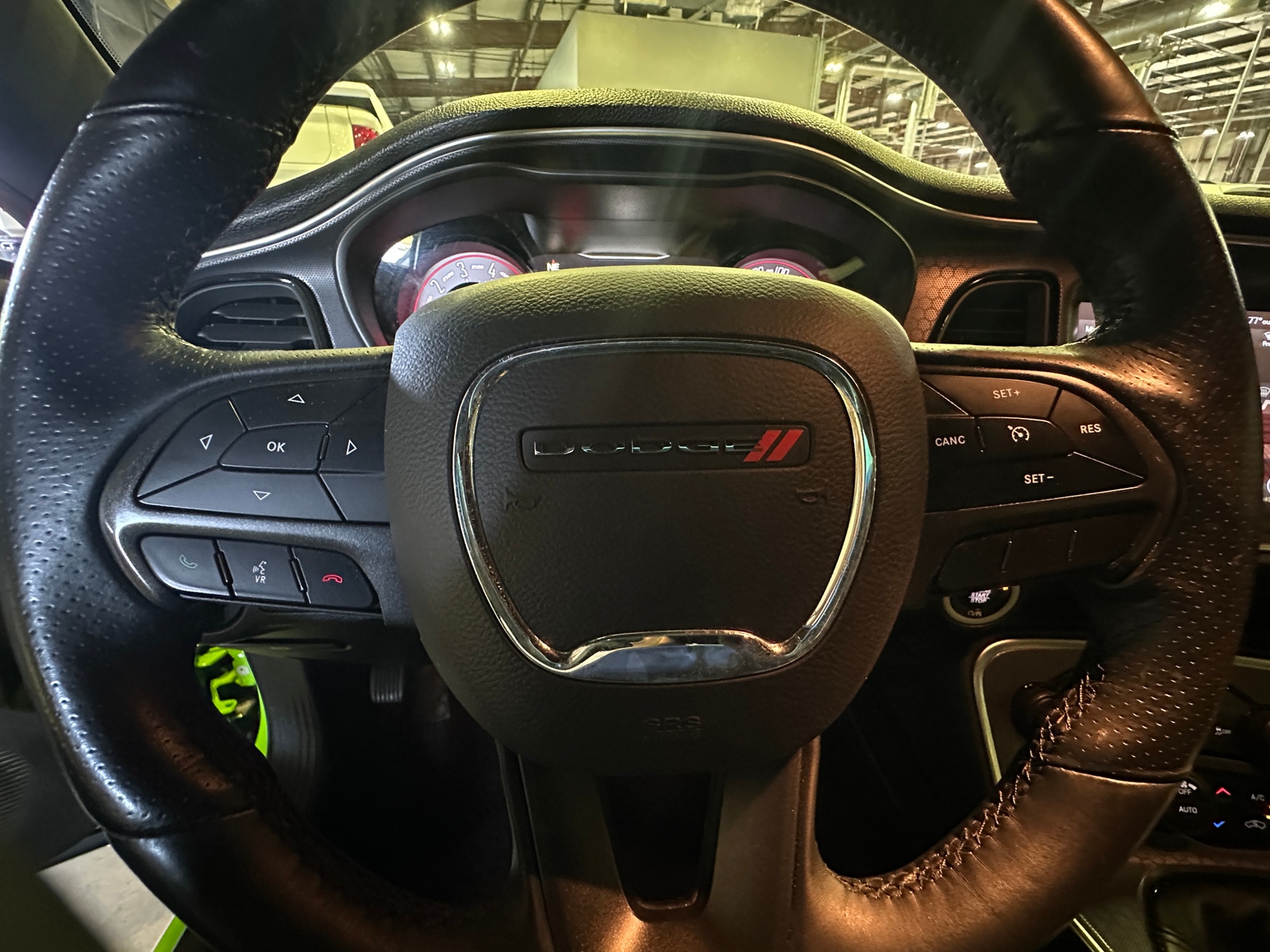 Thumbnail: 2017 Dodge Challenger - 4