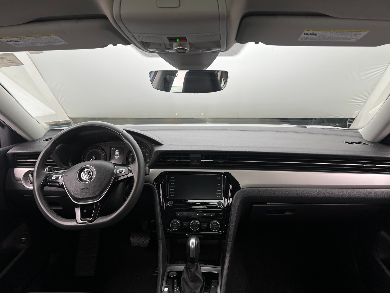 Thumbnail: 2022 Volkswagen Passat - 2