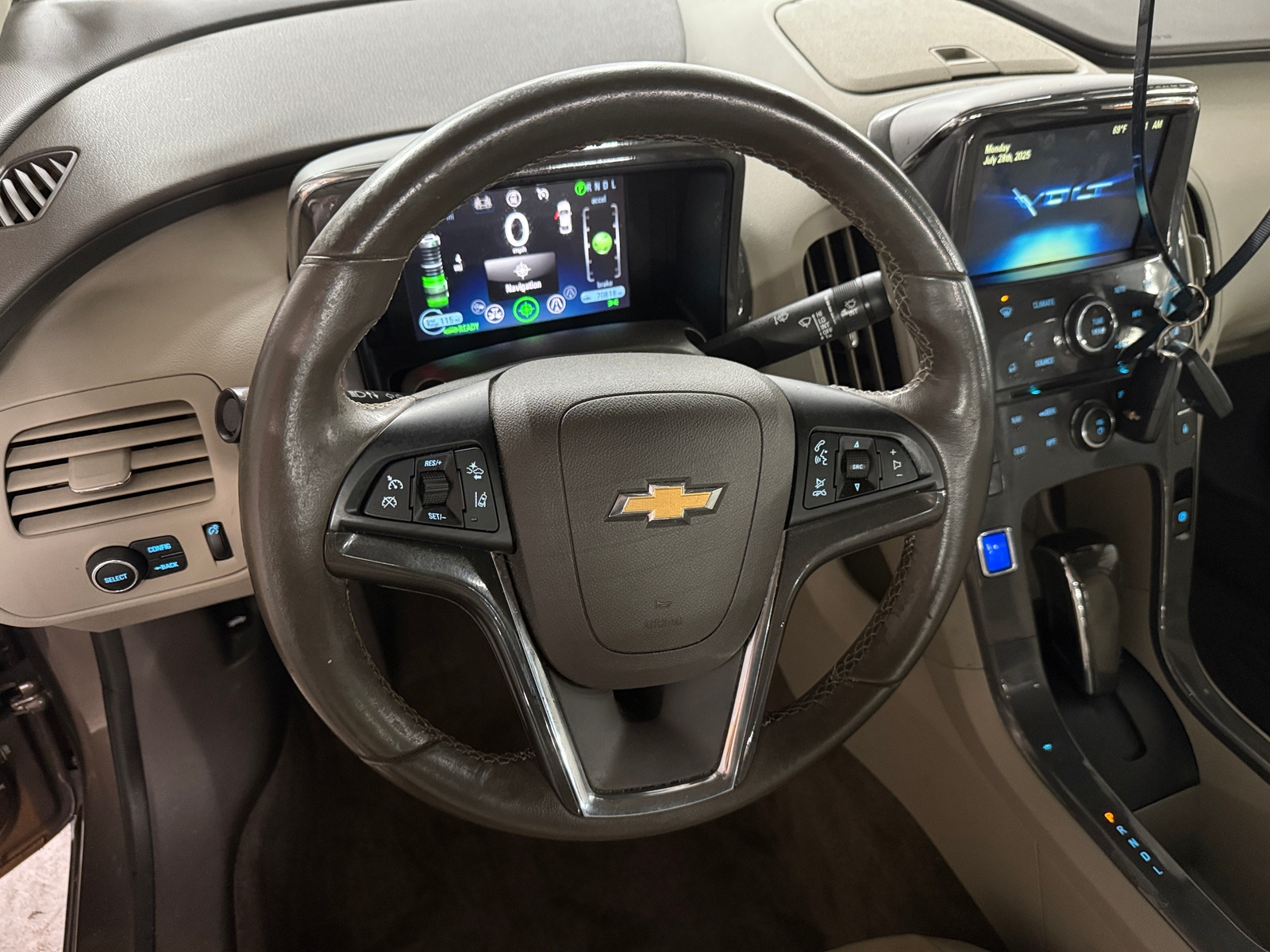 Thumbnail: 2014 Chevrolet Volt - 4