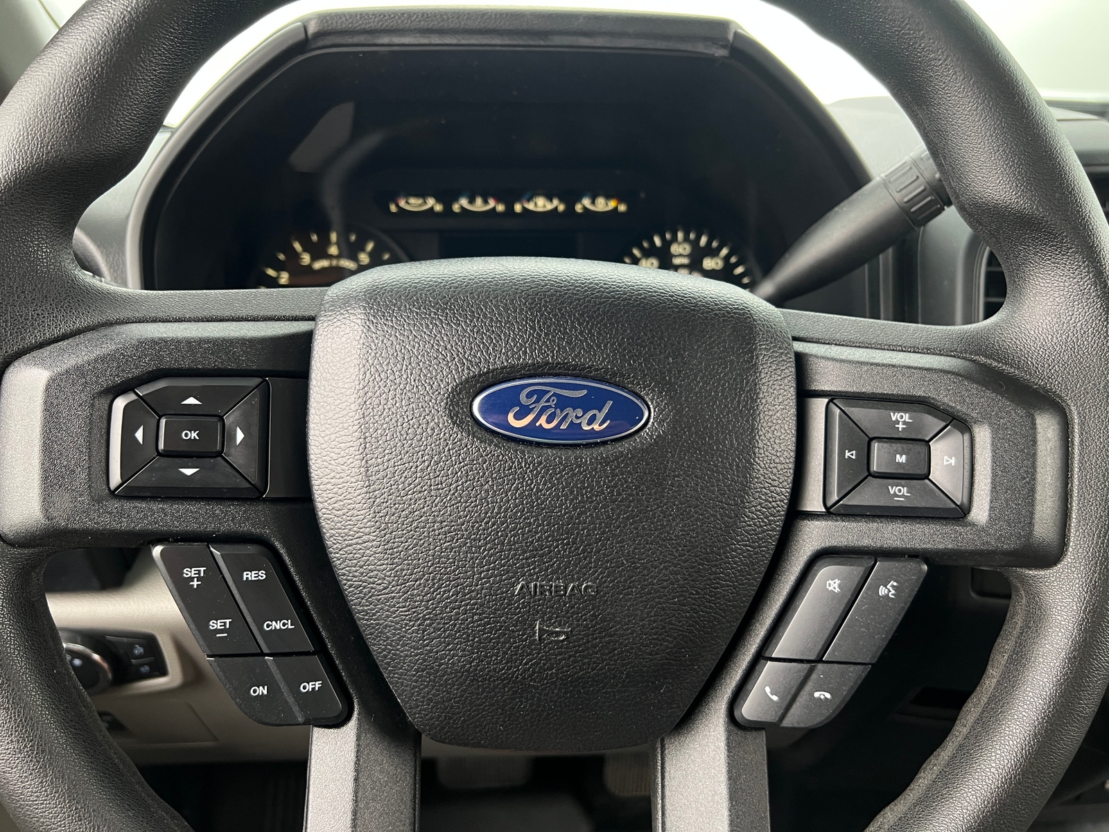 Thumbnail: 2015 Ford Econoline - 5
