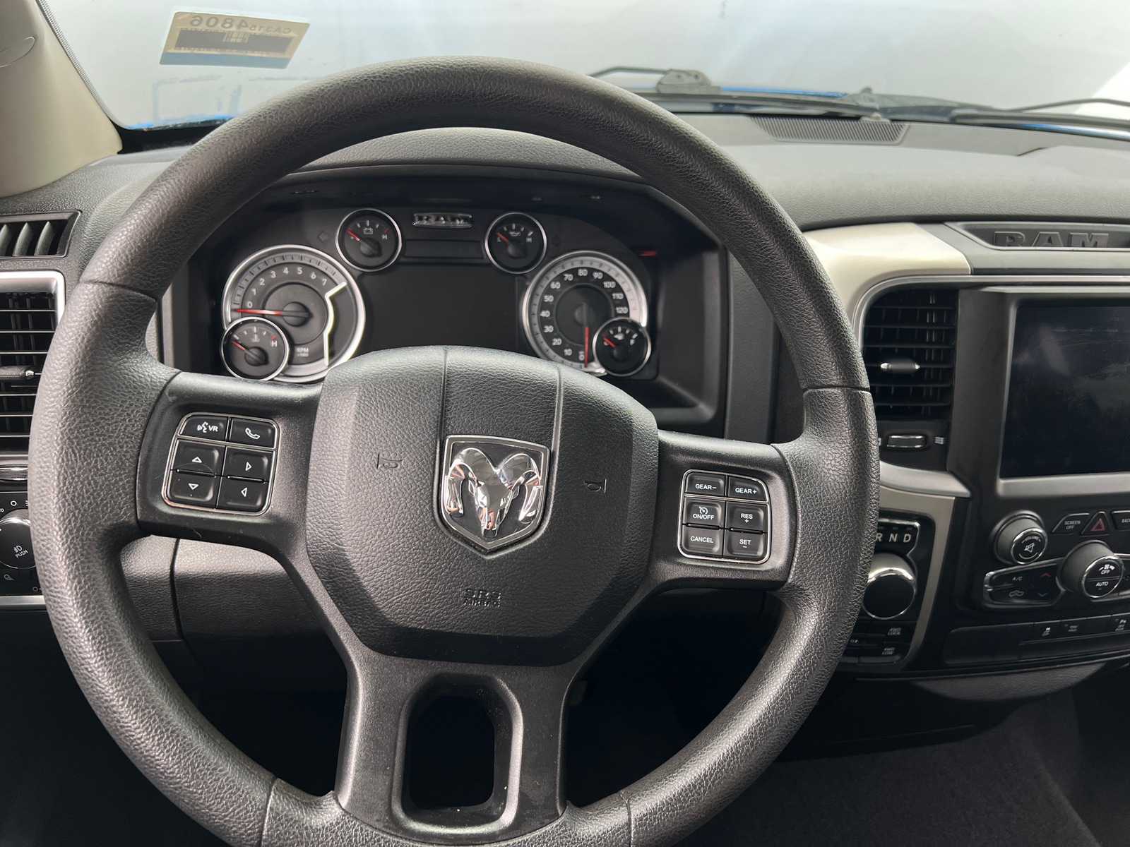 Thumbnail: 2020 RAM 1500 Classic - 5