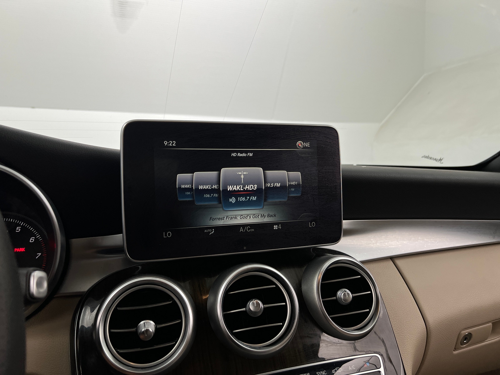 Thumbnail: 2017 Mercedes-Benz C-Class - 3