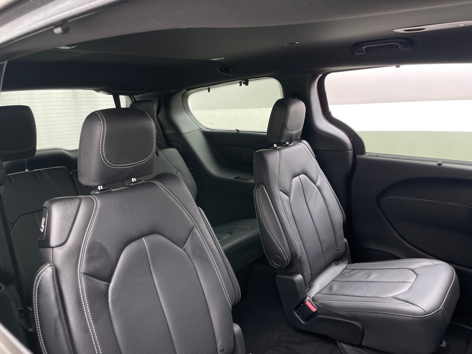 Thumbnail: 2021 Chrysler Pacifica - 5
