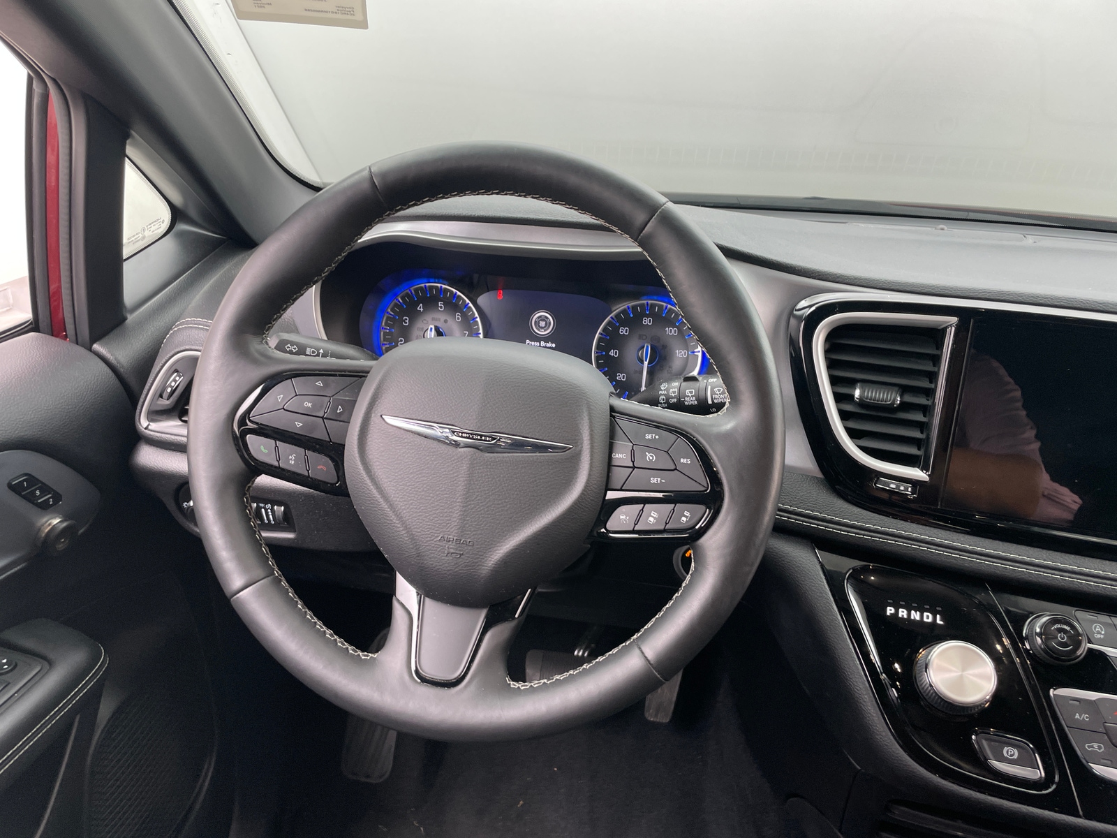 Thumbnail: 2021 Chrysler Pacifica - 4