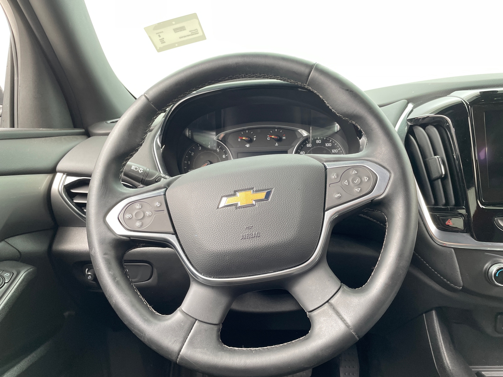Thumbnail: 2023 Chevrolet Traverse - 5