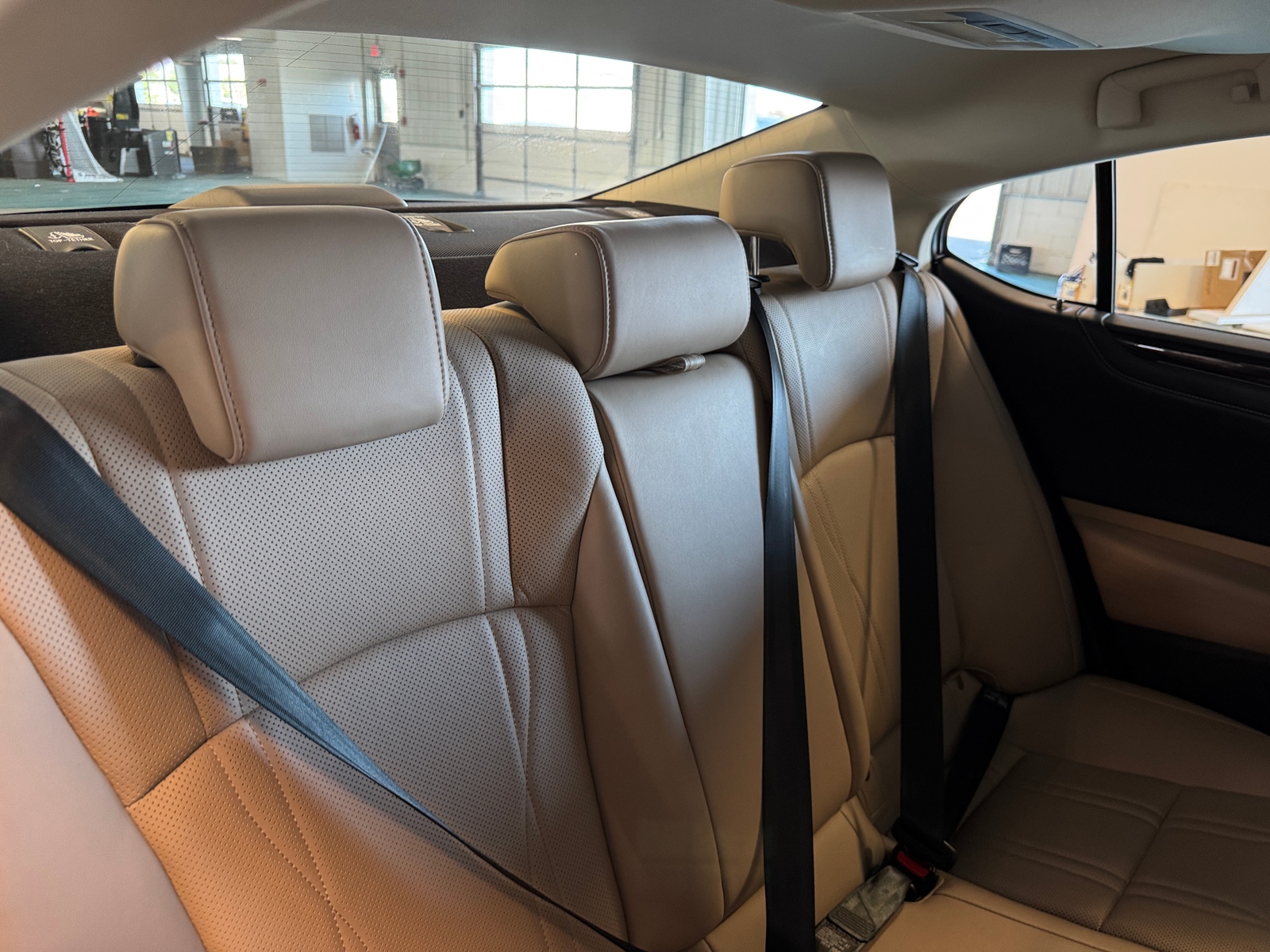 Thumbnail: 2019 Lexus ES - 6