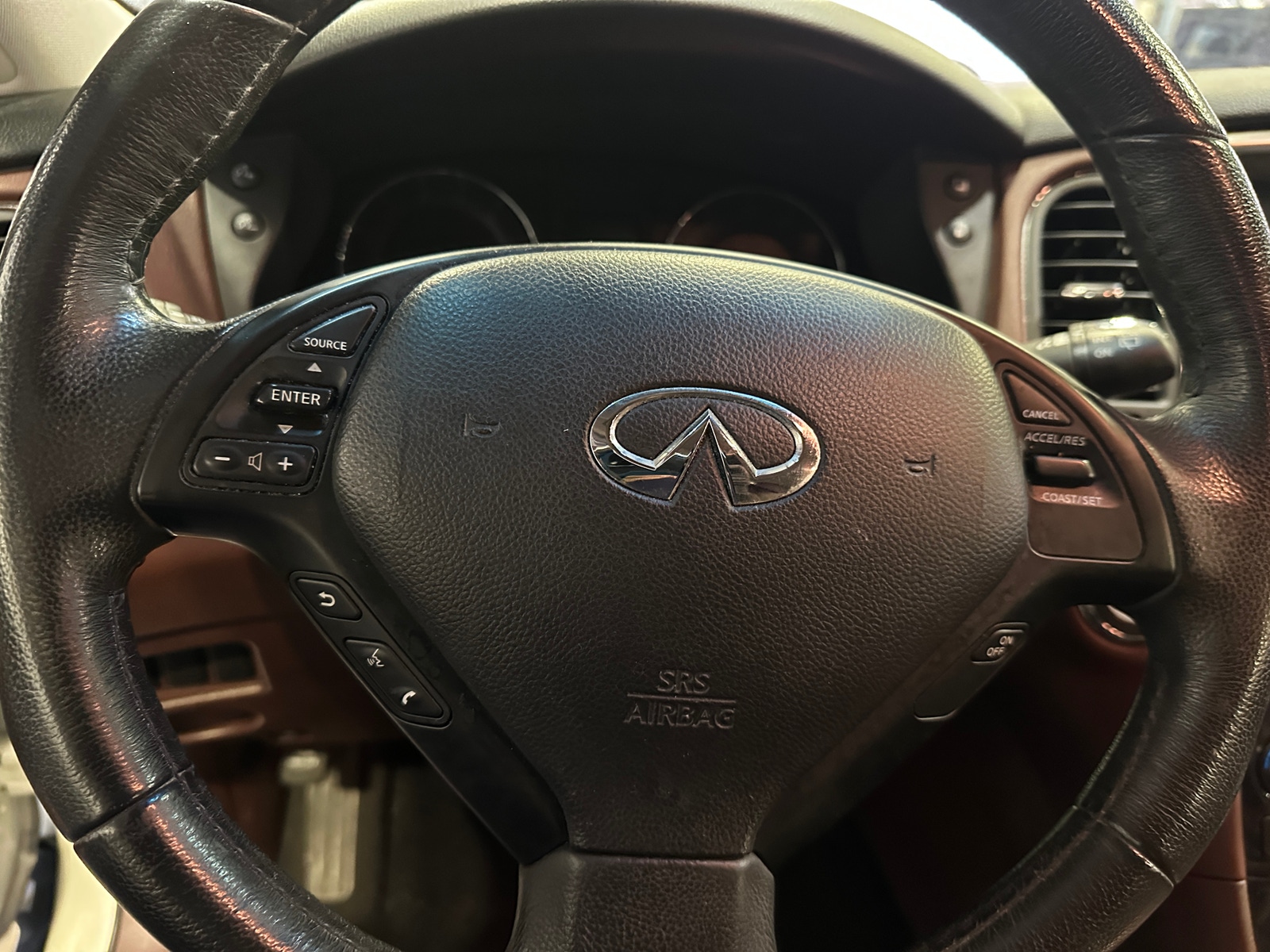 Thumbnail: 2017 INFINITI QX50 - 4