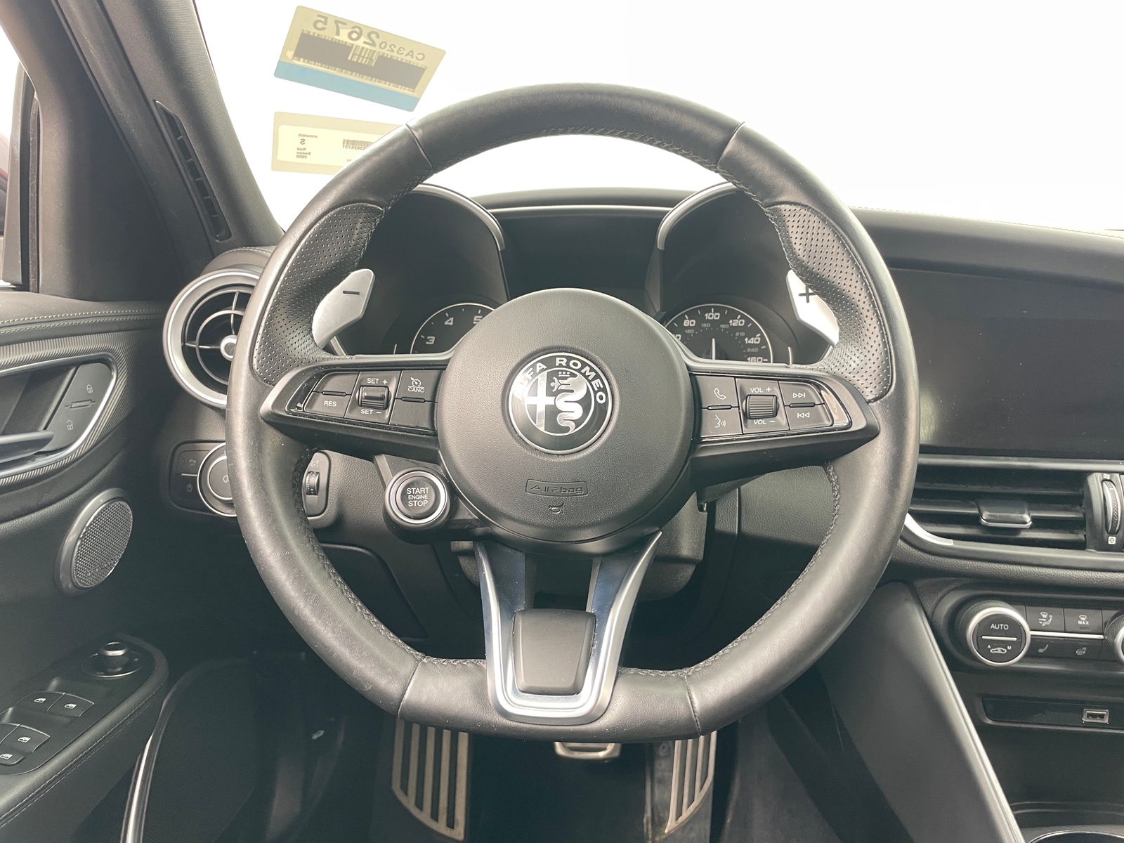 Thumbnail: 2020 Alfa Romeo Giulia - 4