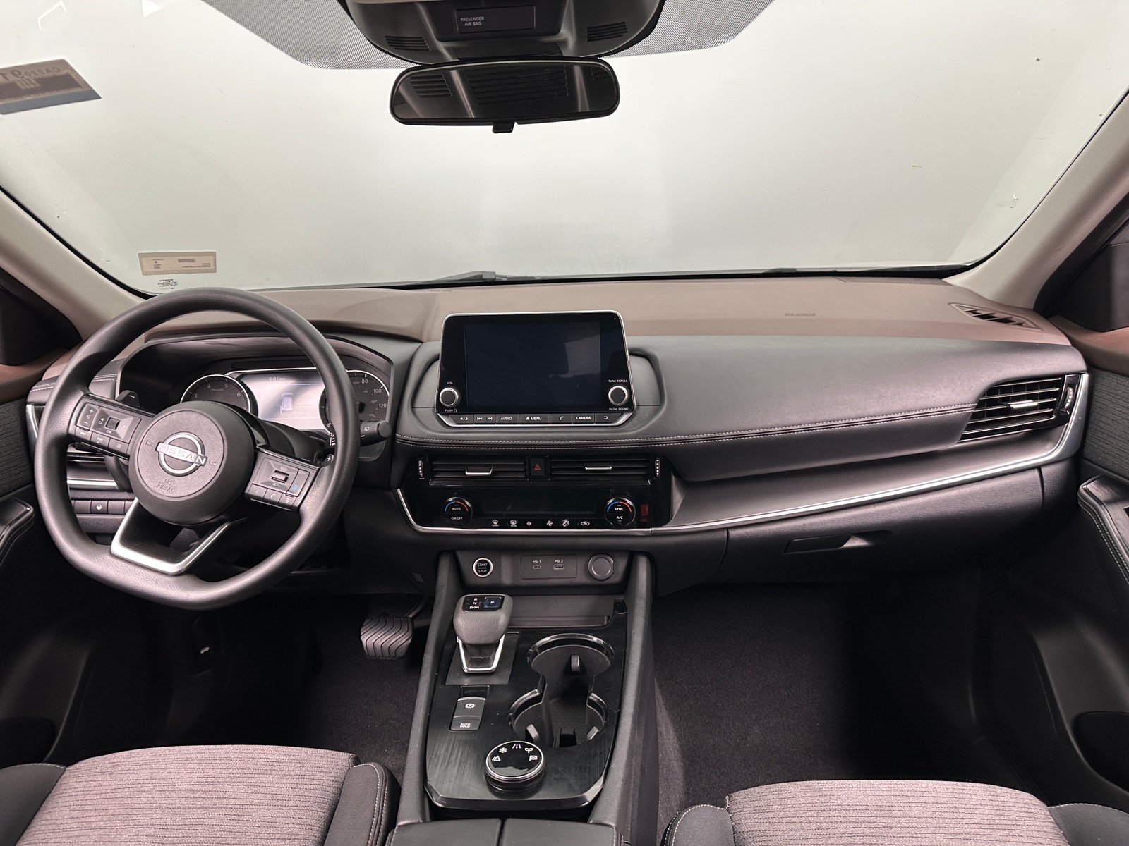 Thumbnail: 2022 Nissan Rogue - 3