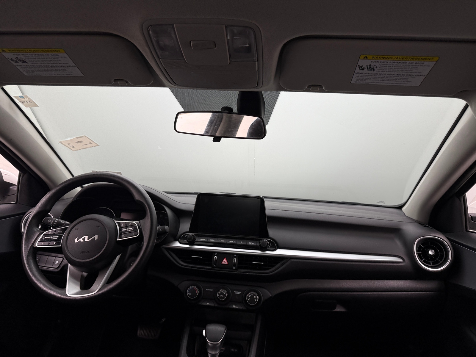 Thumbnail: 2022 Kia Forte - 3