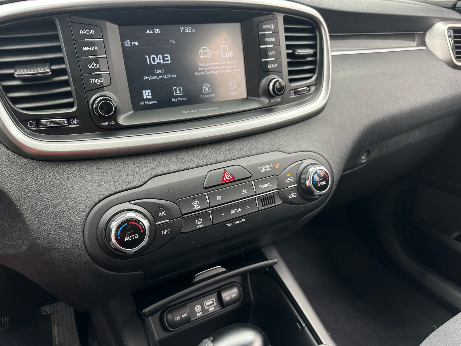 Thumbnail: 2018 Kia Sorento - 4