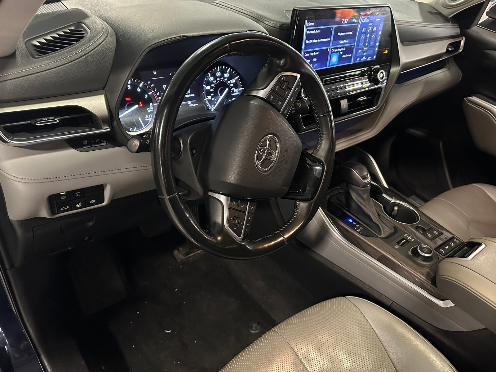 Thumbnail: 2021 Toyota Highlander - 2
