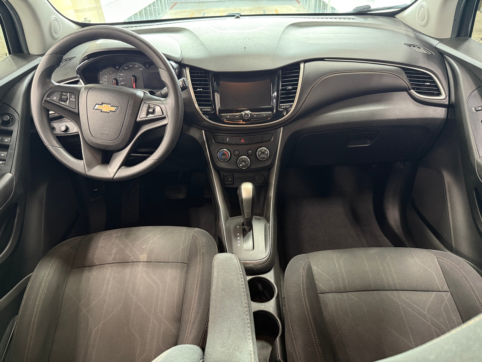 Thumbnail: 2017 Chevrolet Trax - 3