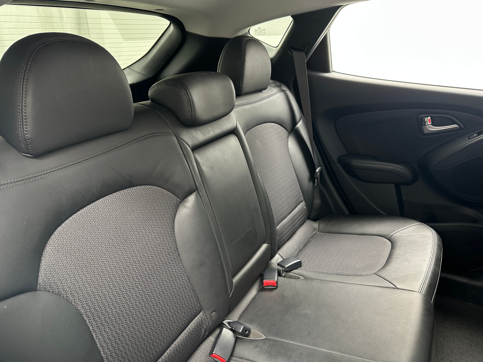 Thumbnail: 2012 Hyundai Tucson - 6