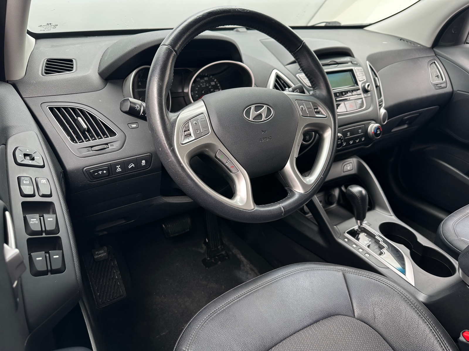 Thumbnail: 2012 Hyundai Tucson - 3
