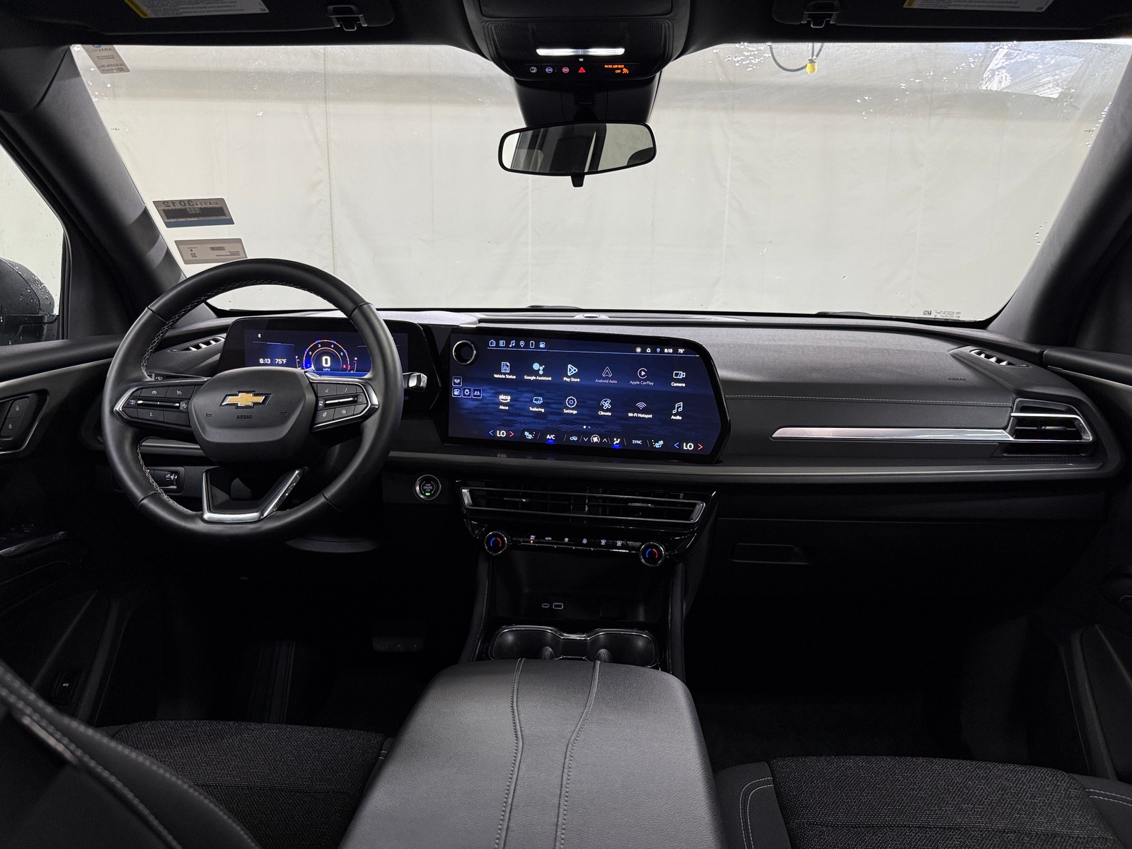 Thumbnail: 2025 Chevrolet Traverse - 3
