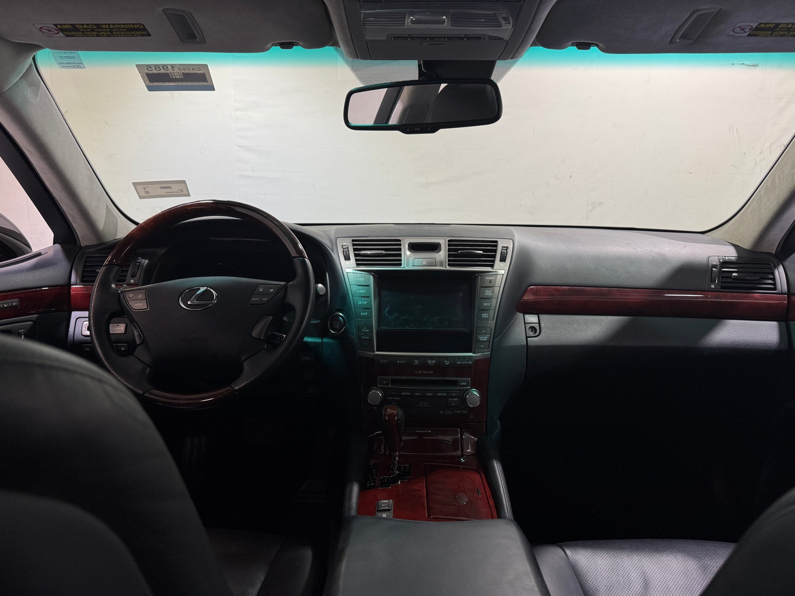 Thumbnail: 2011 Lexus LS - 2