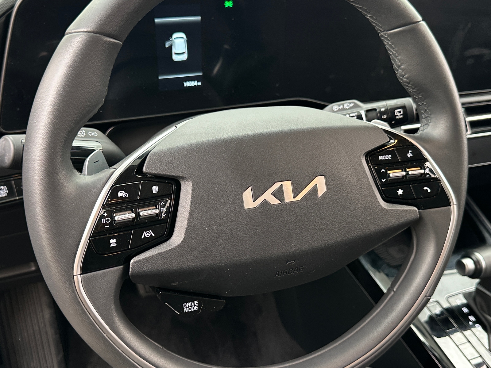 Thumbnail: 2024 Kia Niro - 4