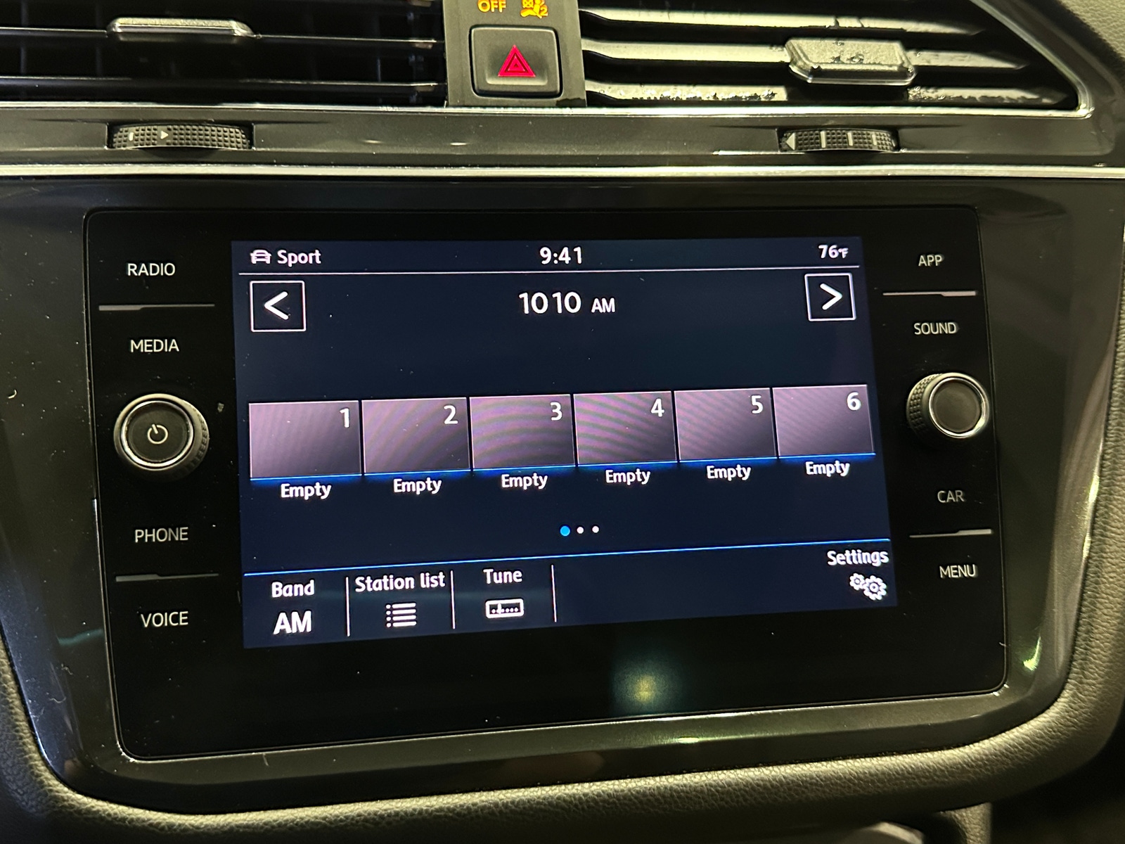 Thumbnail: 2019 Volkswagen Tiguan - 3