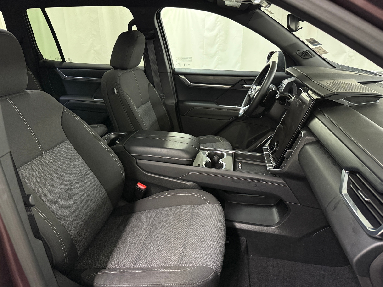 Thumbnail: 2025 GMC Acadia - 2