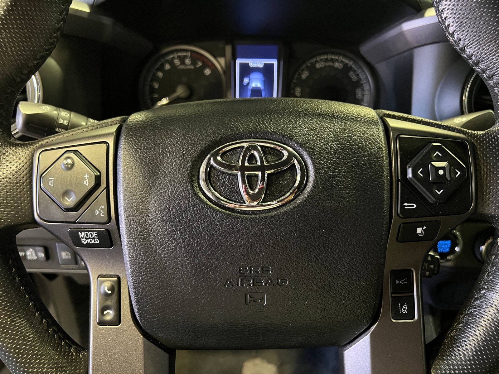 Thumbnail: 2022 Toyota Tacoma - 5