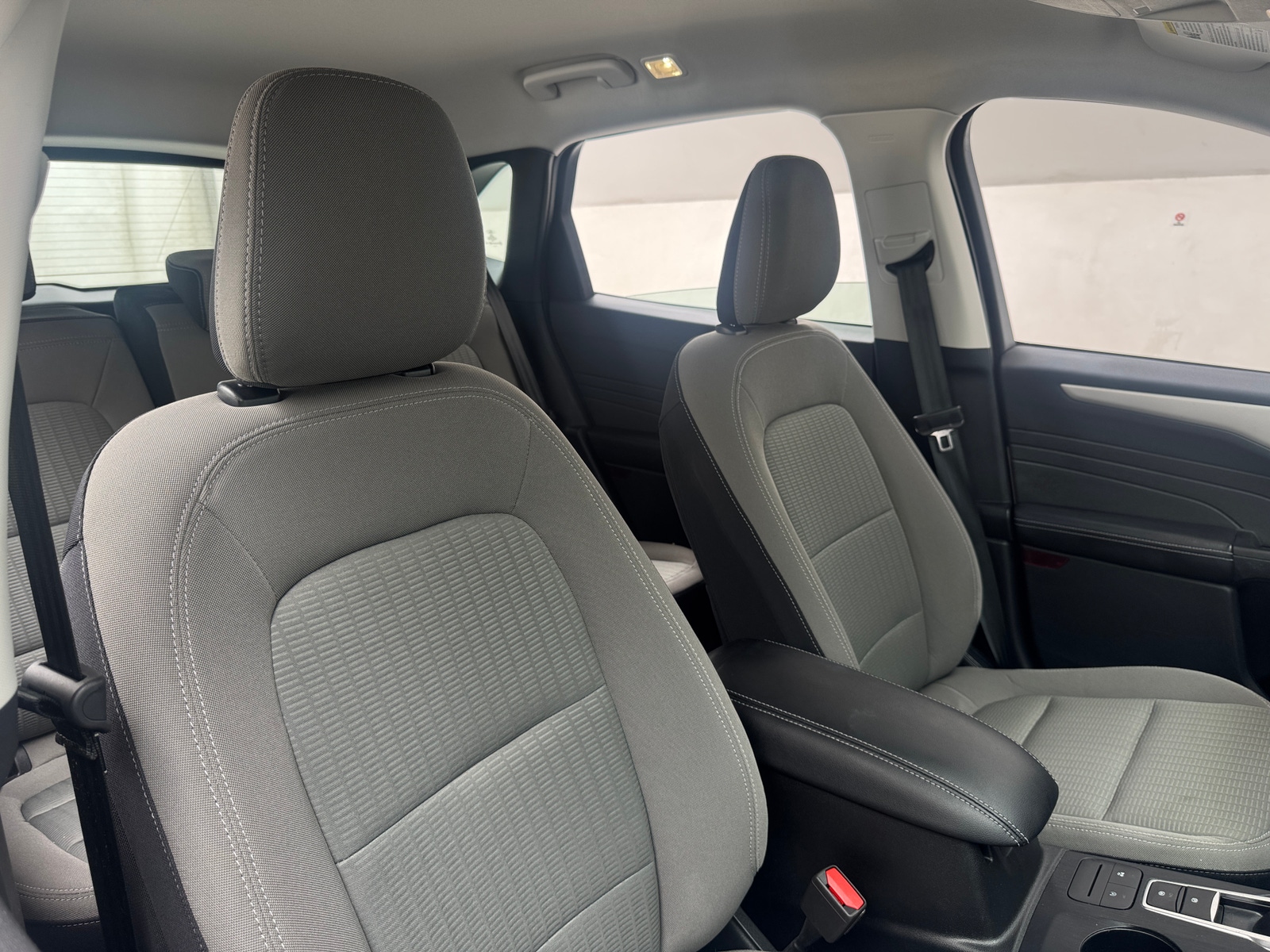 Thumbnail: 2022 Ford Escape - 2
