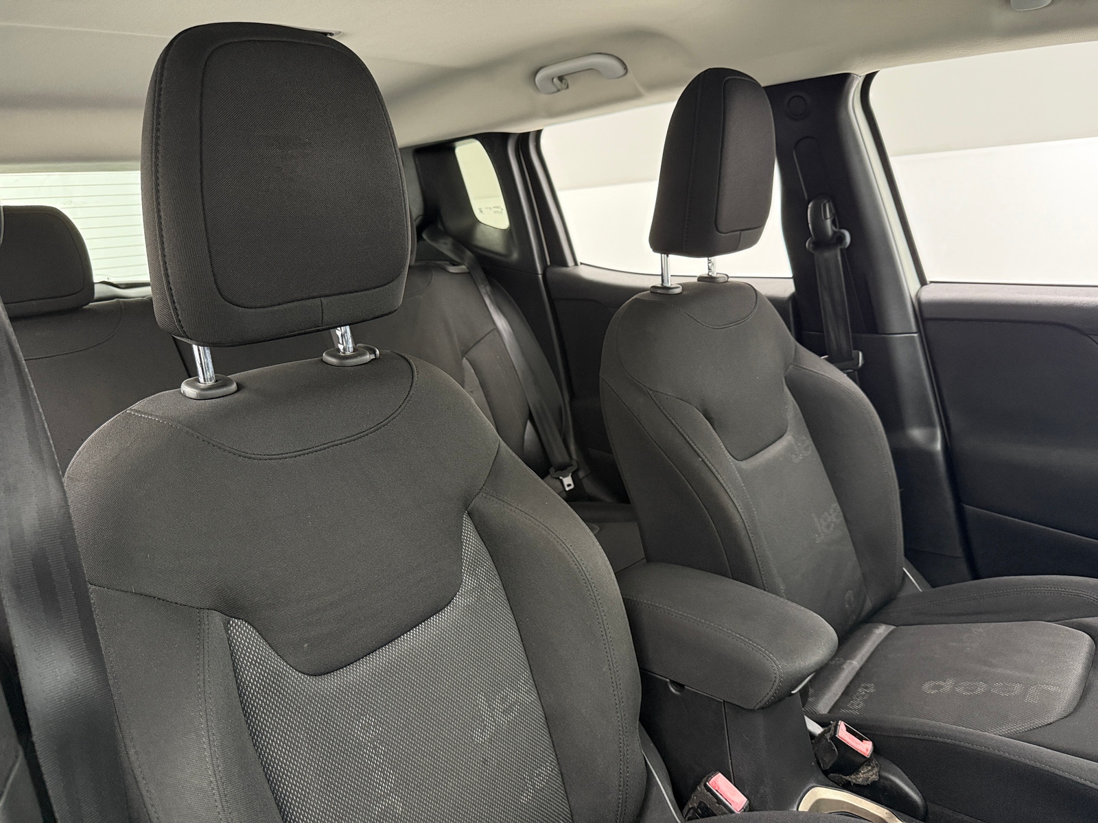 Thumbnail: 2017 Jeep Renegade - 2