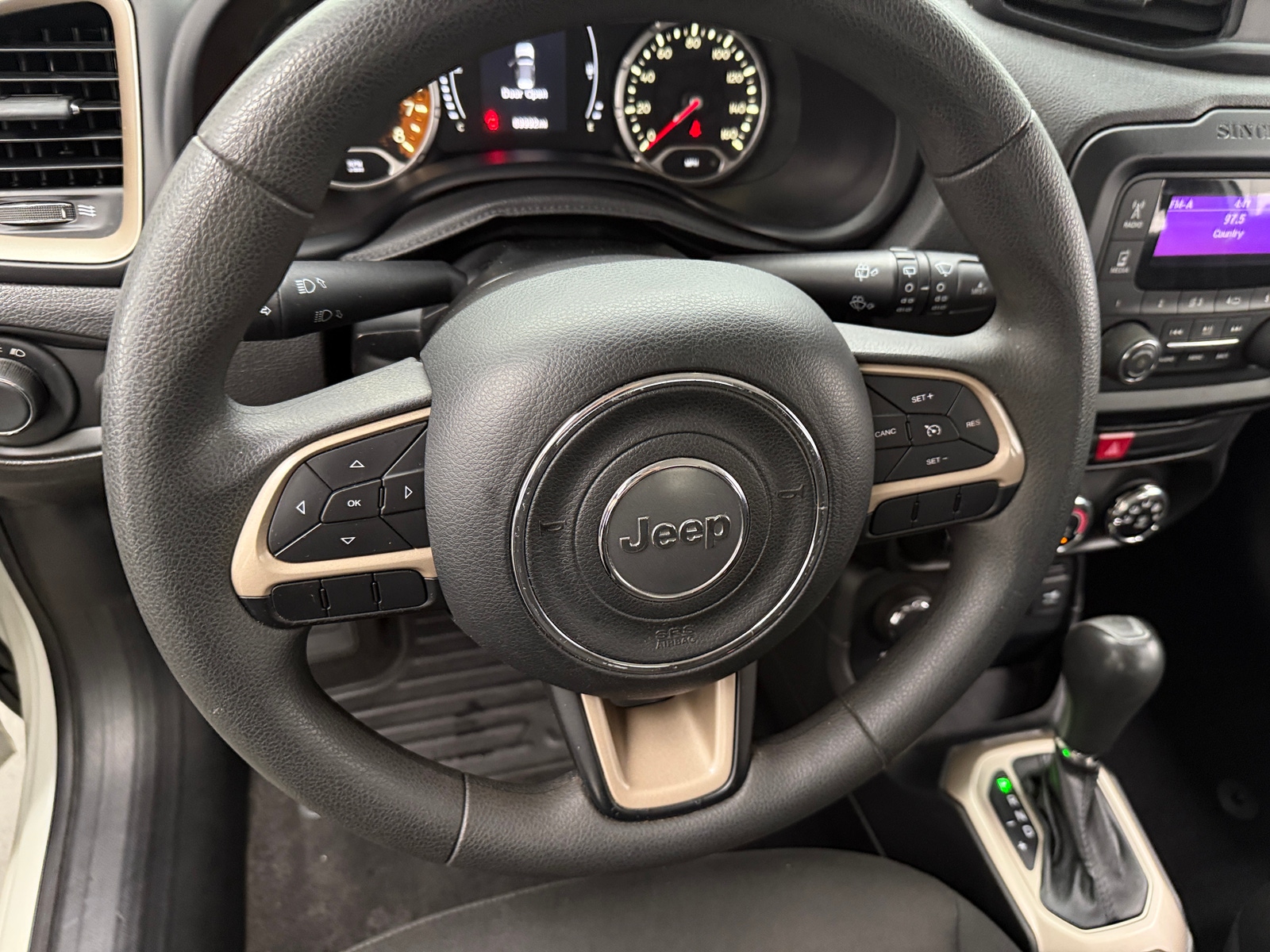 Thumbnail: 2017 Jeep Renegade - 5