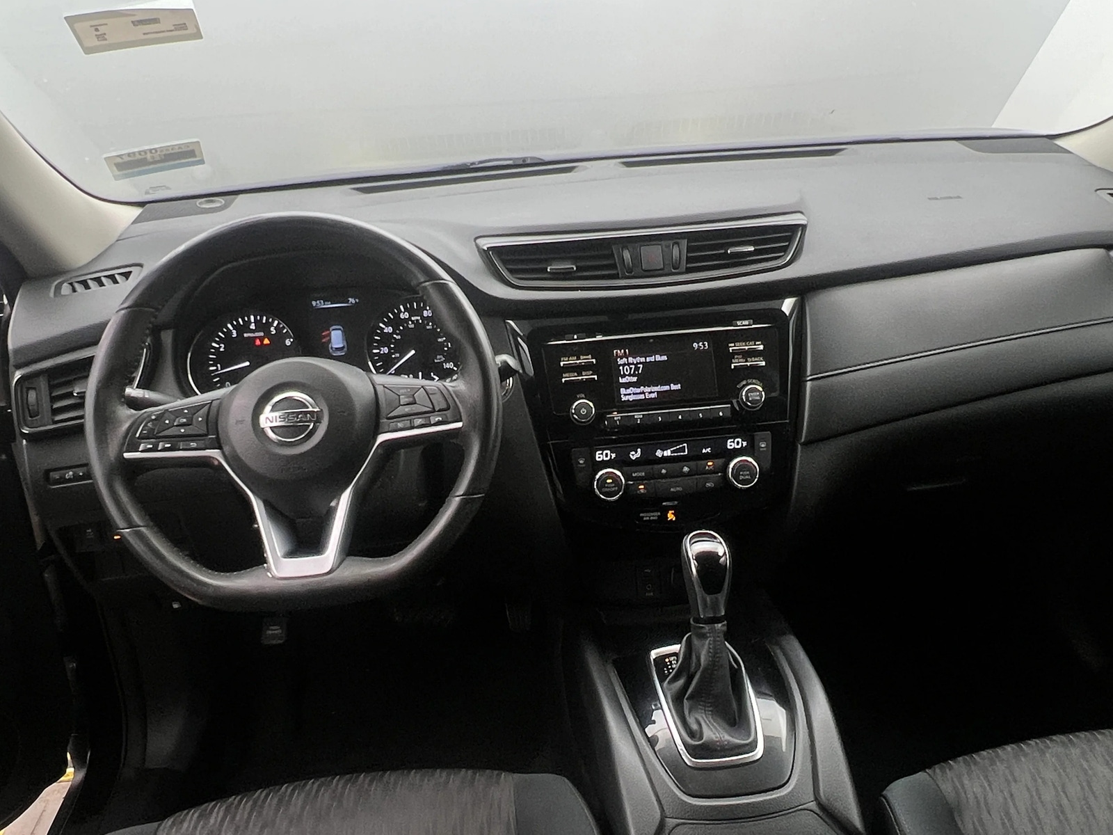 Thumbnail: 2017 Nissan Rogue - 3