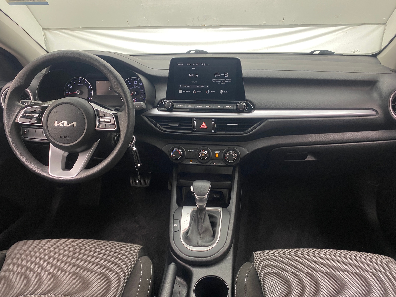 Thumbnail: 2022 Kia Forte - 3