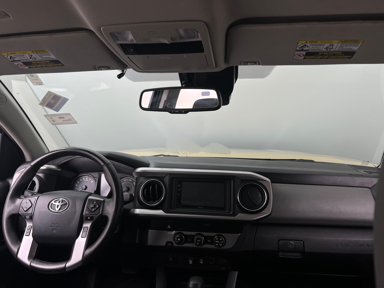 Thumbnail: 2019 Toyota Tacoma - 3