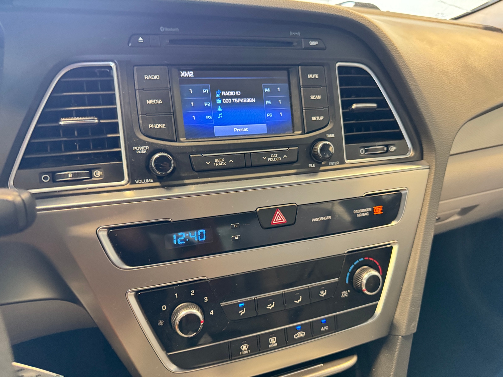 Thumbnail: 2015 Hyundai Sonata - 4