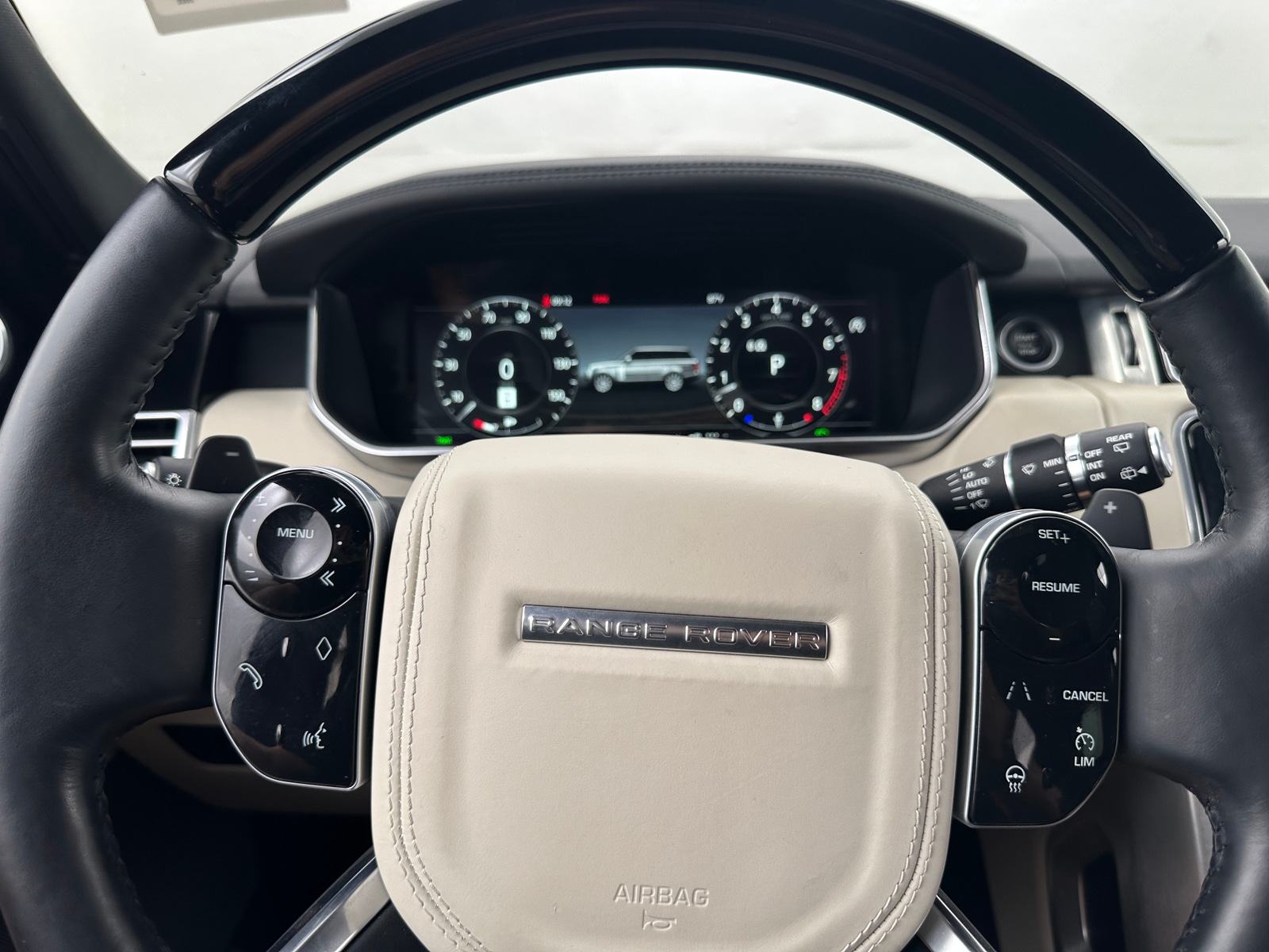 Thumbnail: 2022 Land Rover Range Rover - 4