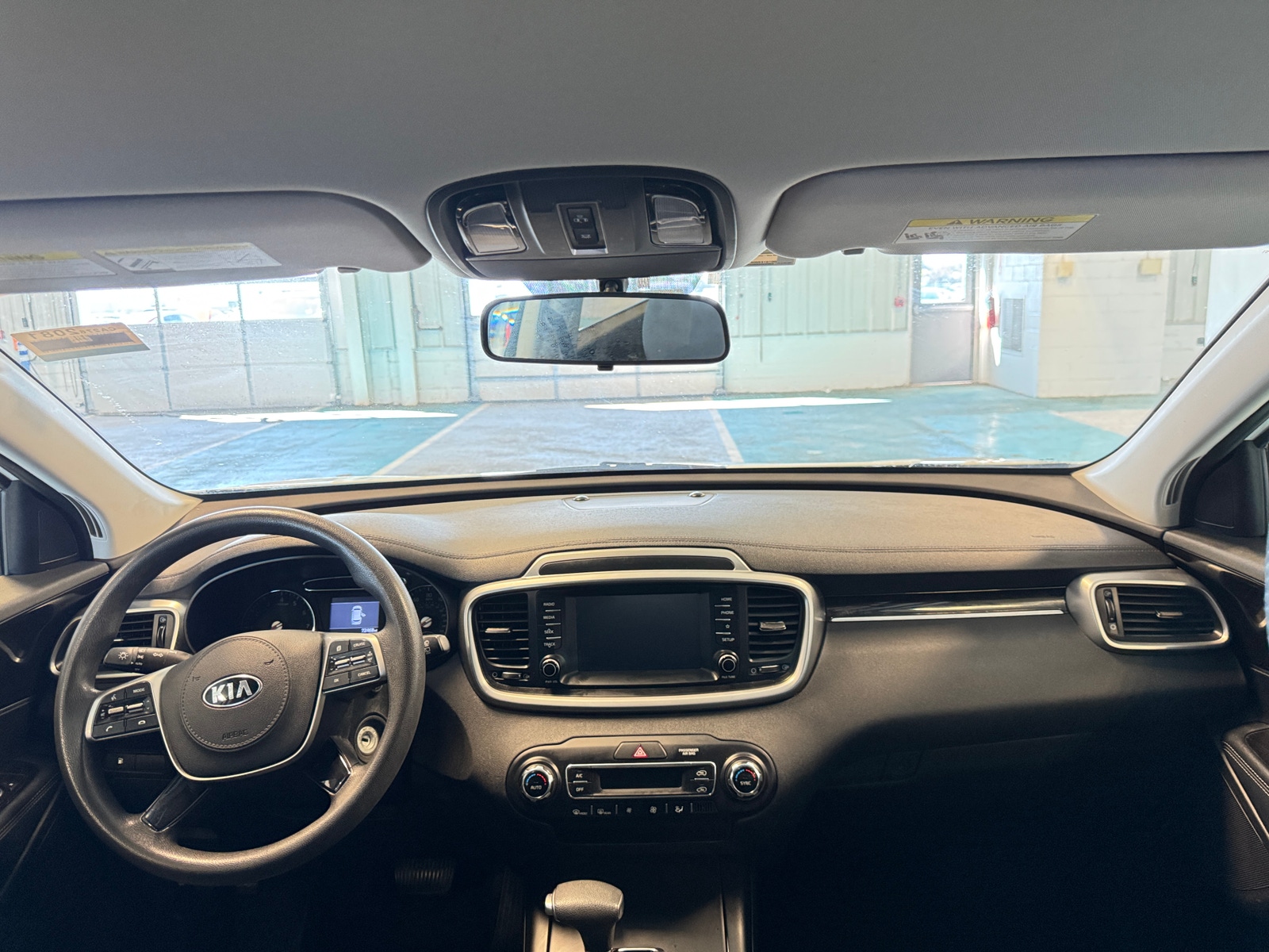 Thumbnail: 2019 Kia Sorento - 3