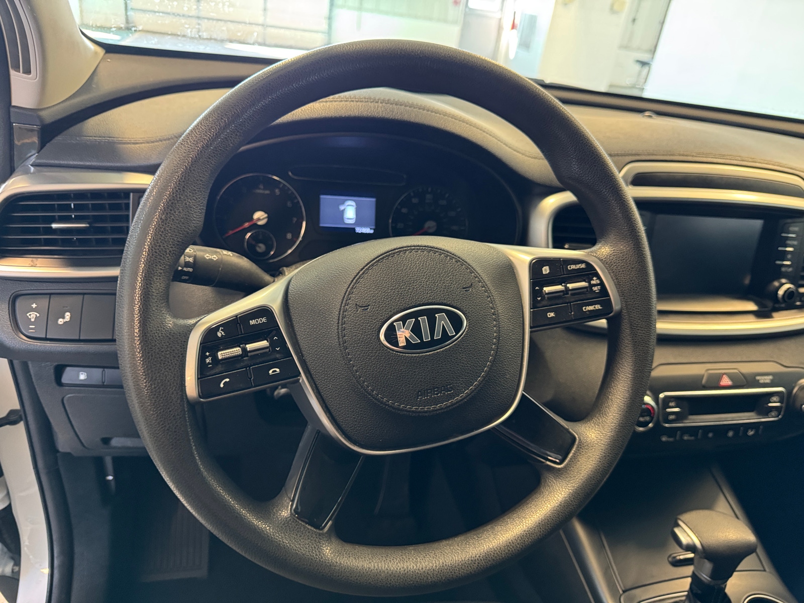 Thumbnail: 2019 Kia Sorento - 5