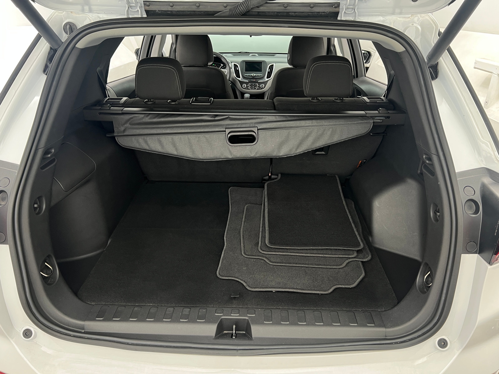 Thumbnail: 2023 Chevrolet Equinox - 7