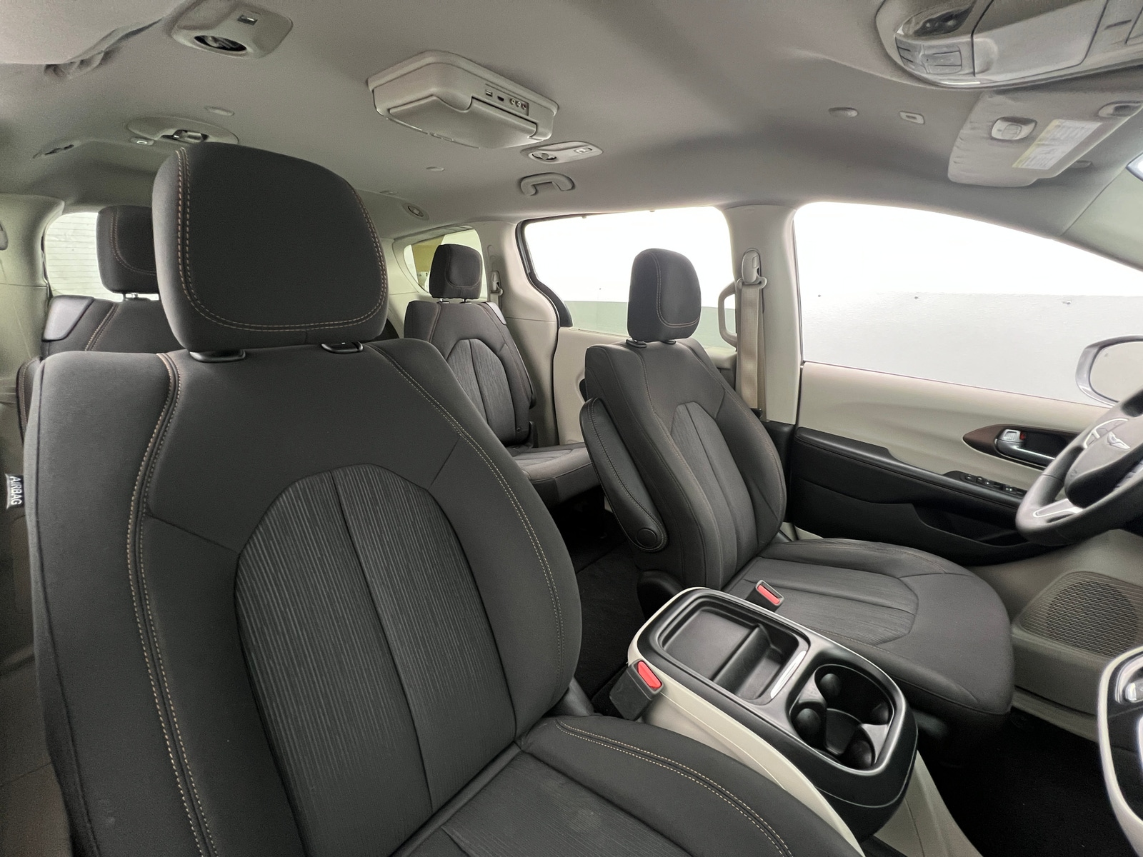 Thumbnail: 2018 Chrysler Pacifica - 2