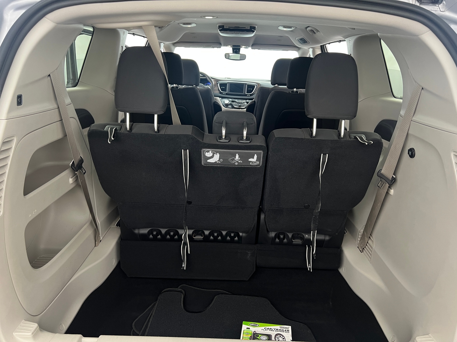 Thumbnail: 2018 Chrysler Pacifica - 7
