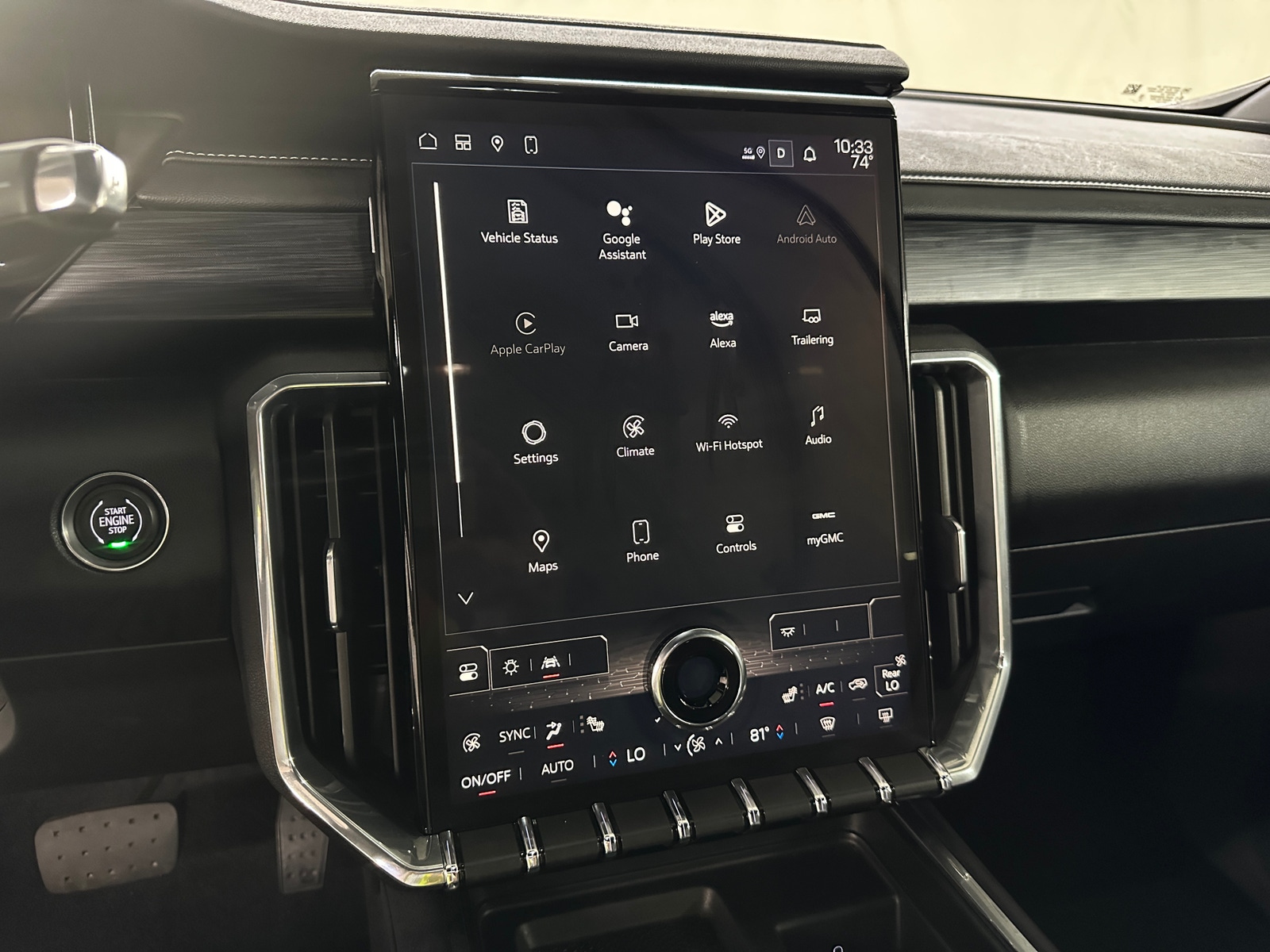 Thumbnail: 2025 GMC Acadia - 4