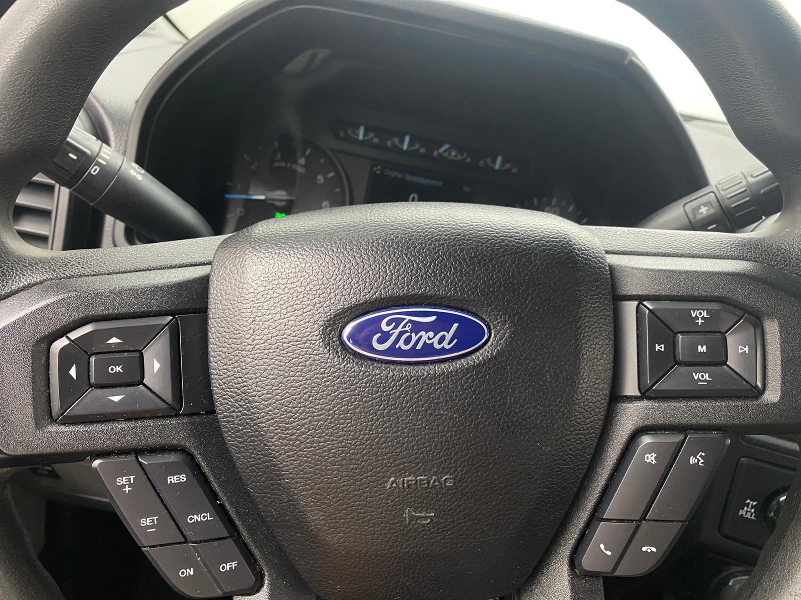 Thumbnail: 2018 Ford Econoline - 5