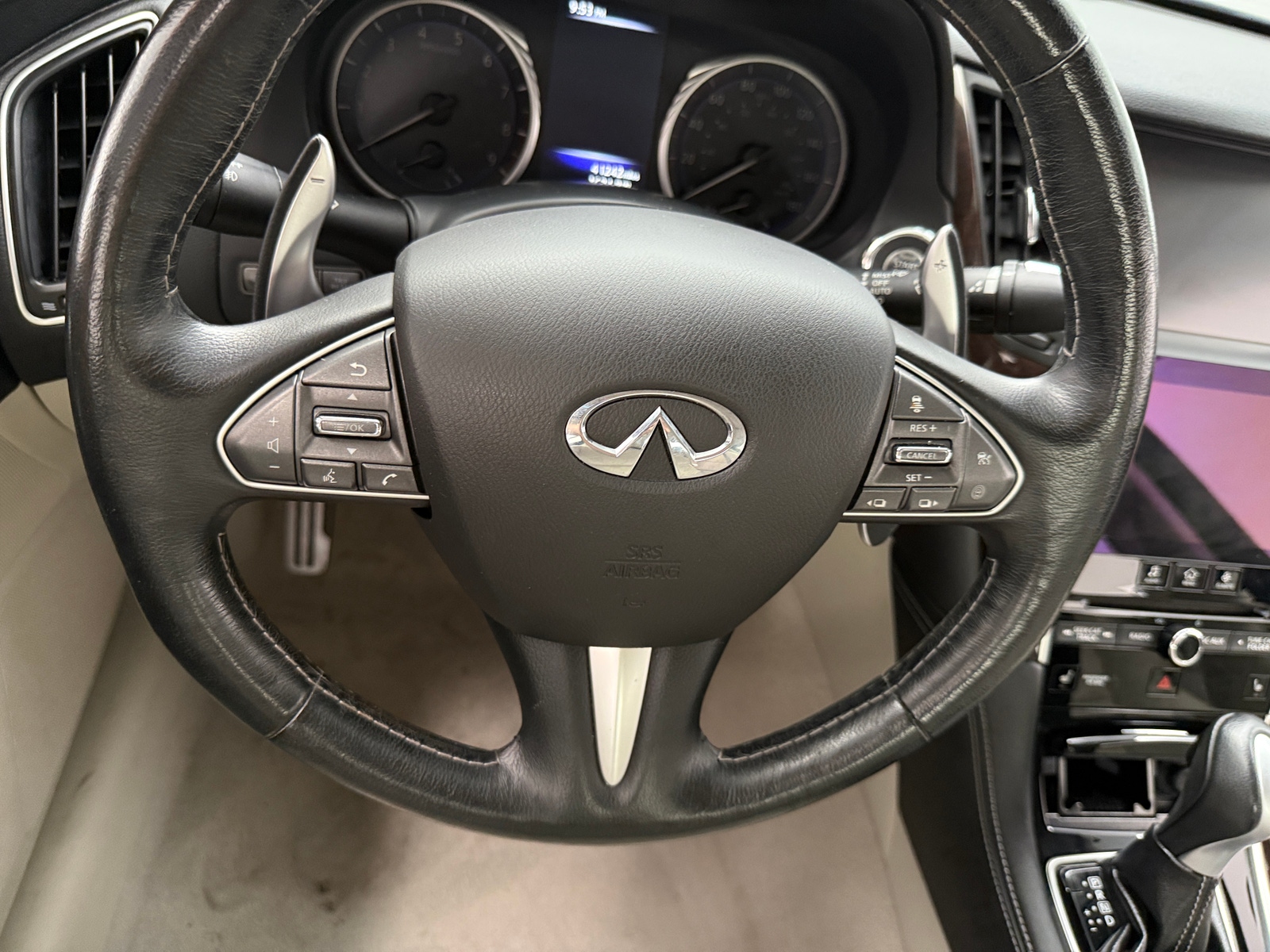 Thumbnail: 2015 INFINITI Q50 - 4