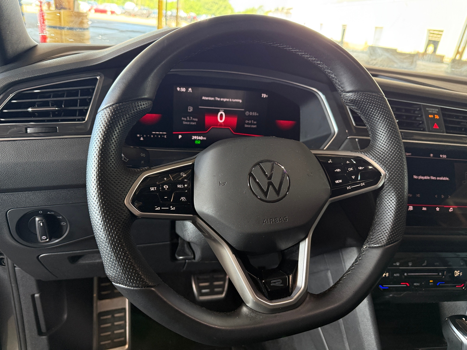 Thumbnail: 2022 Volkswagen Tiguan - 4