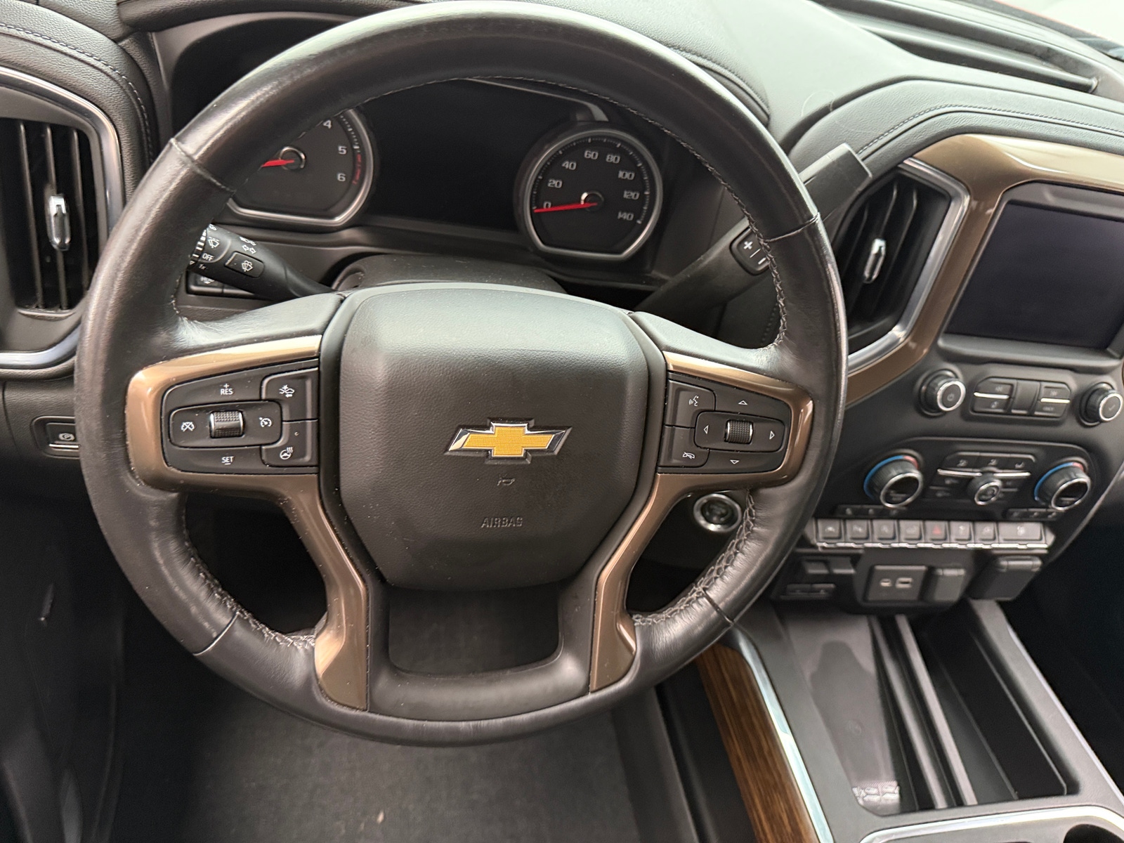 Thumbnail: 2021 Chevrolet Silverado 1500 - 4