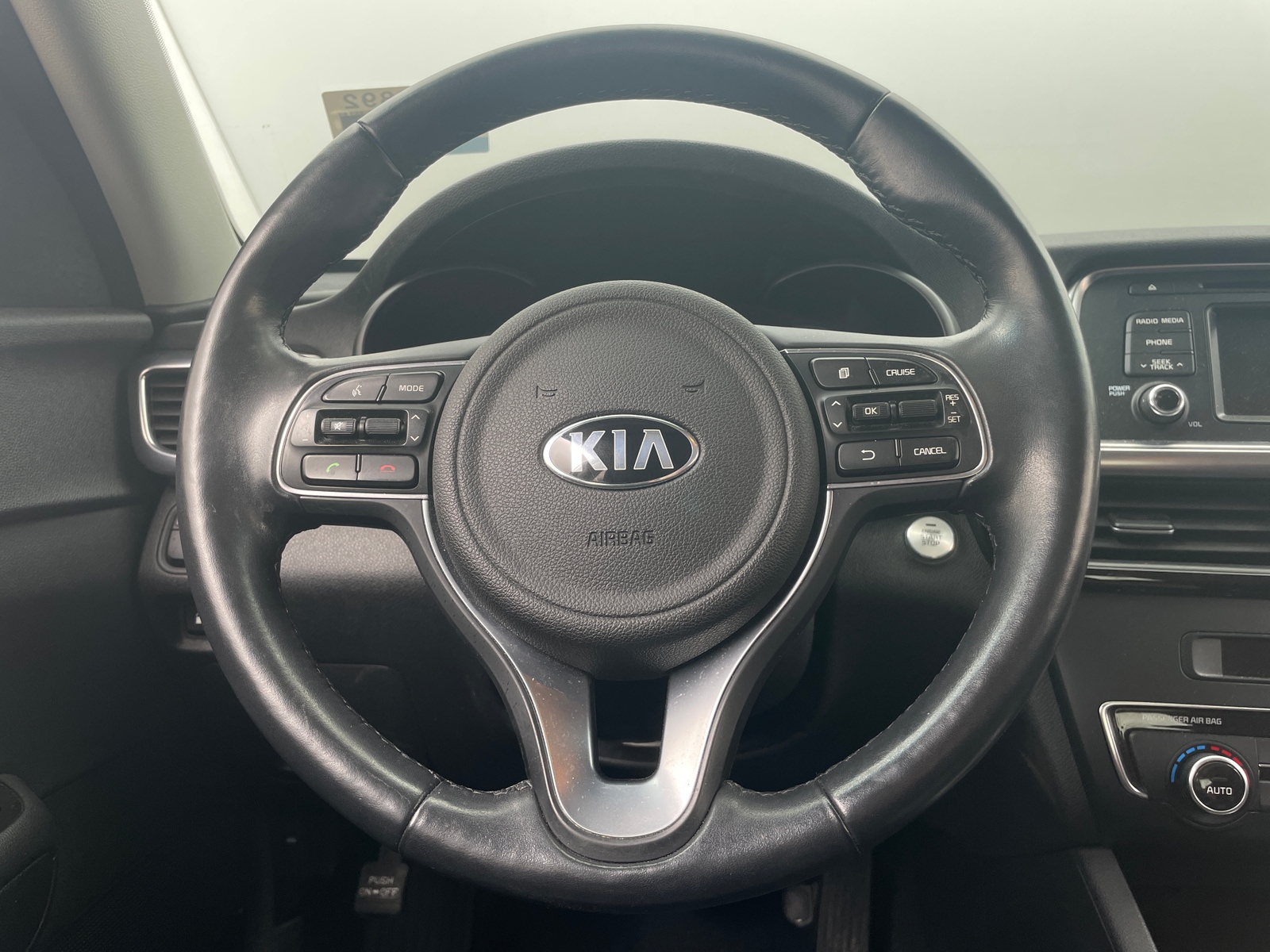 Thumbnail: 2016 Kia Optima - 4
