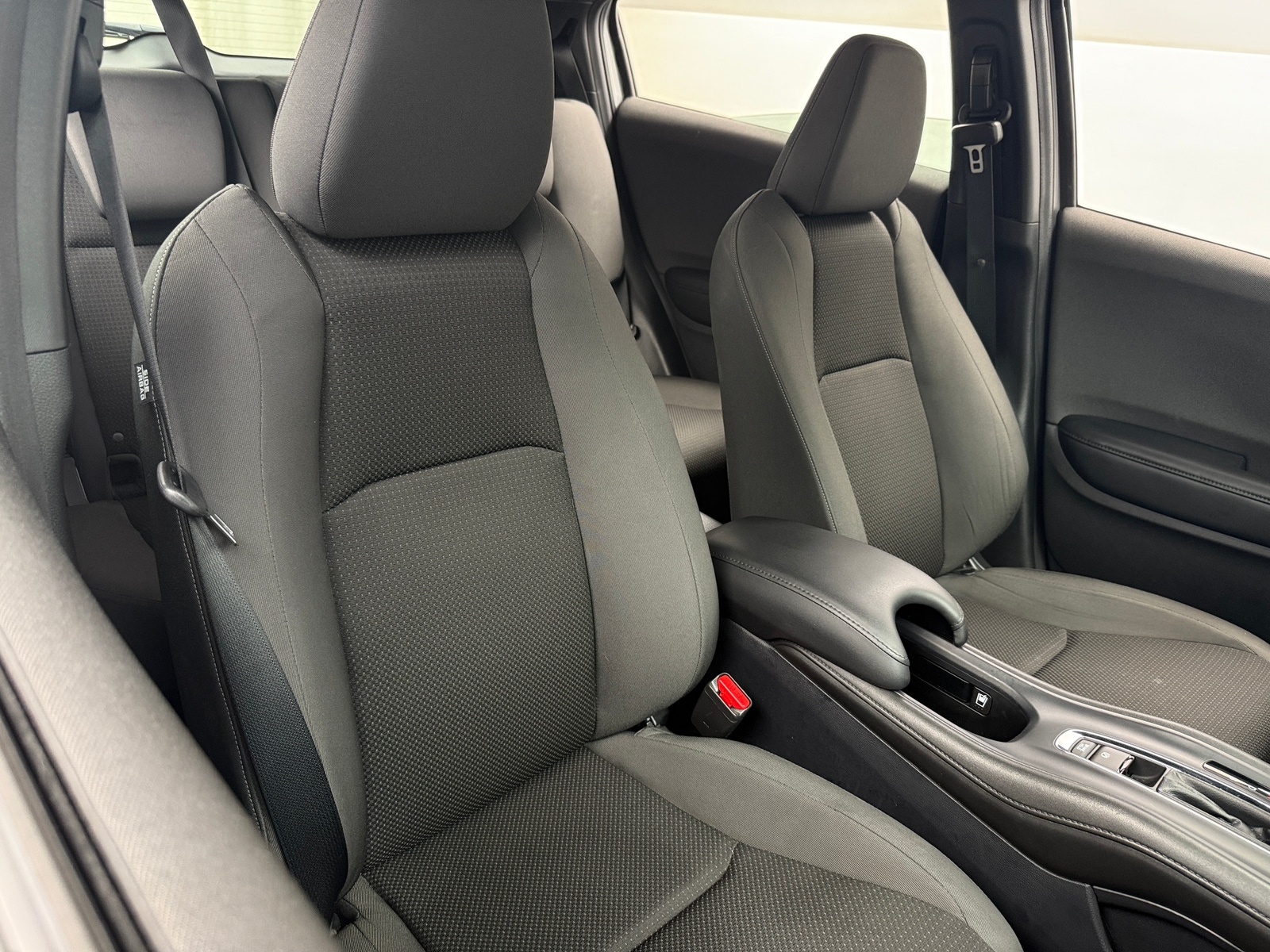 Thumbnail: 2020 Honda HR-V - 2