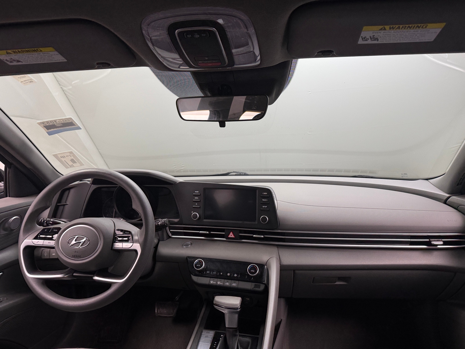 Thumbnail: 2022 Hyundai Elantra - 3