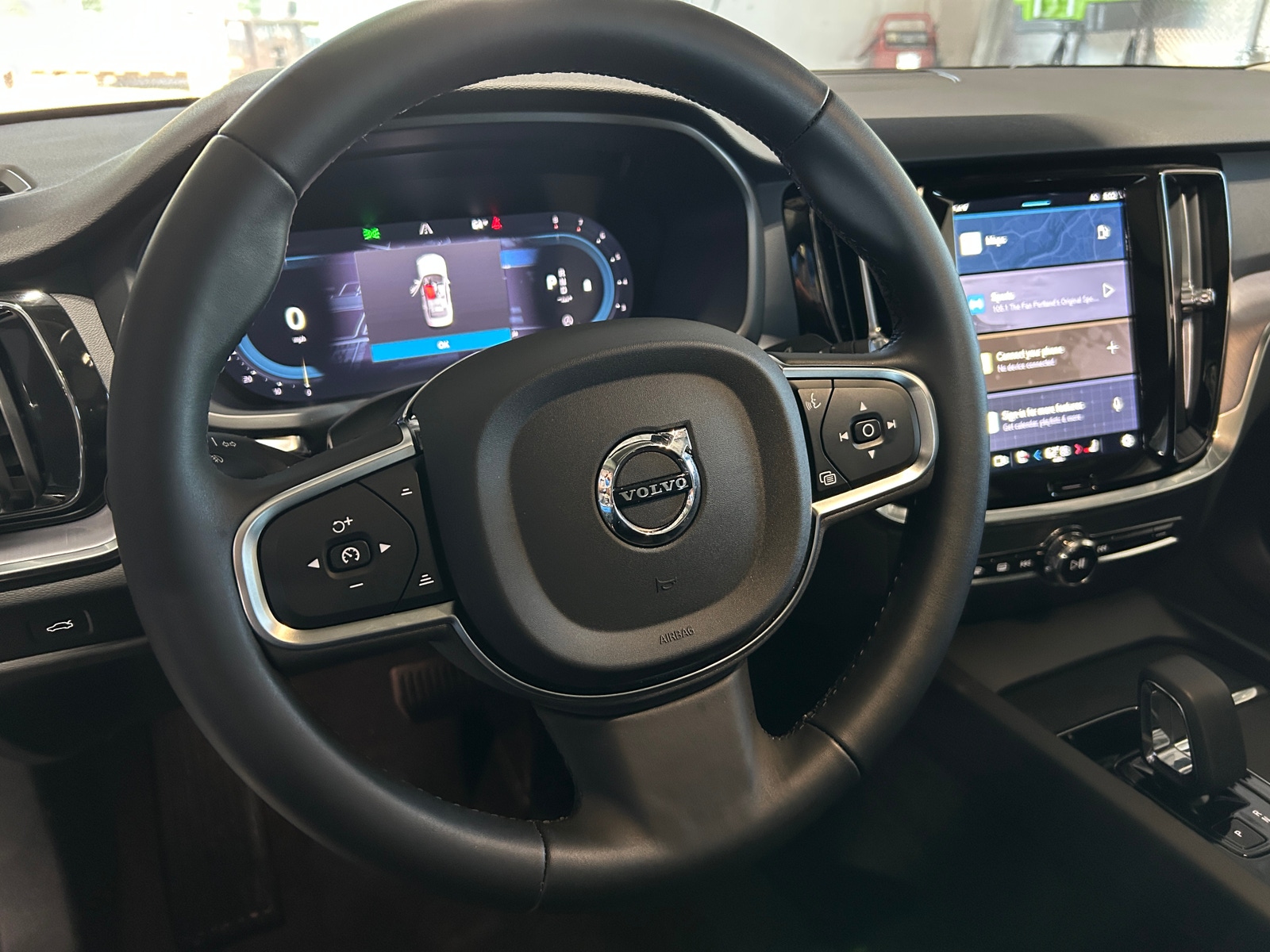 Thumbnail: 2025 Volvo S60 - 4
