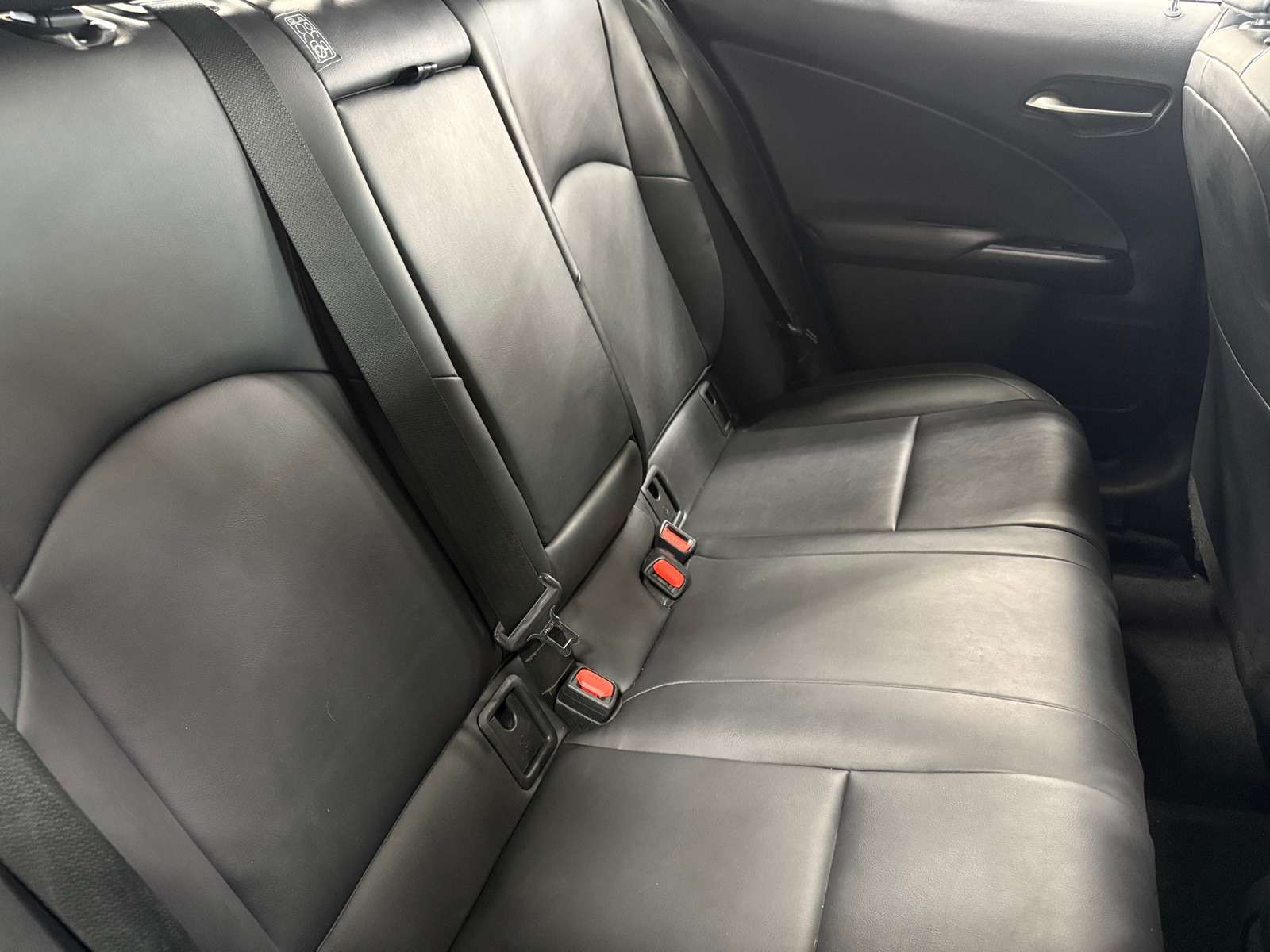 Thumbnail: 2020 Lexus UX - 5