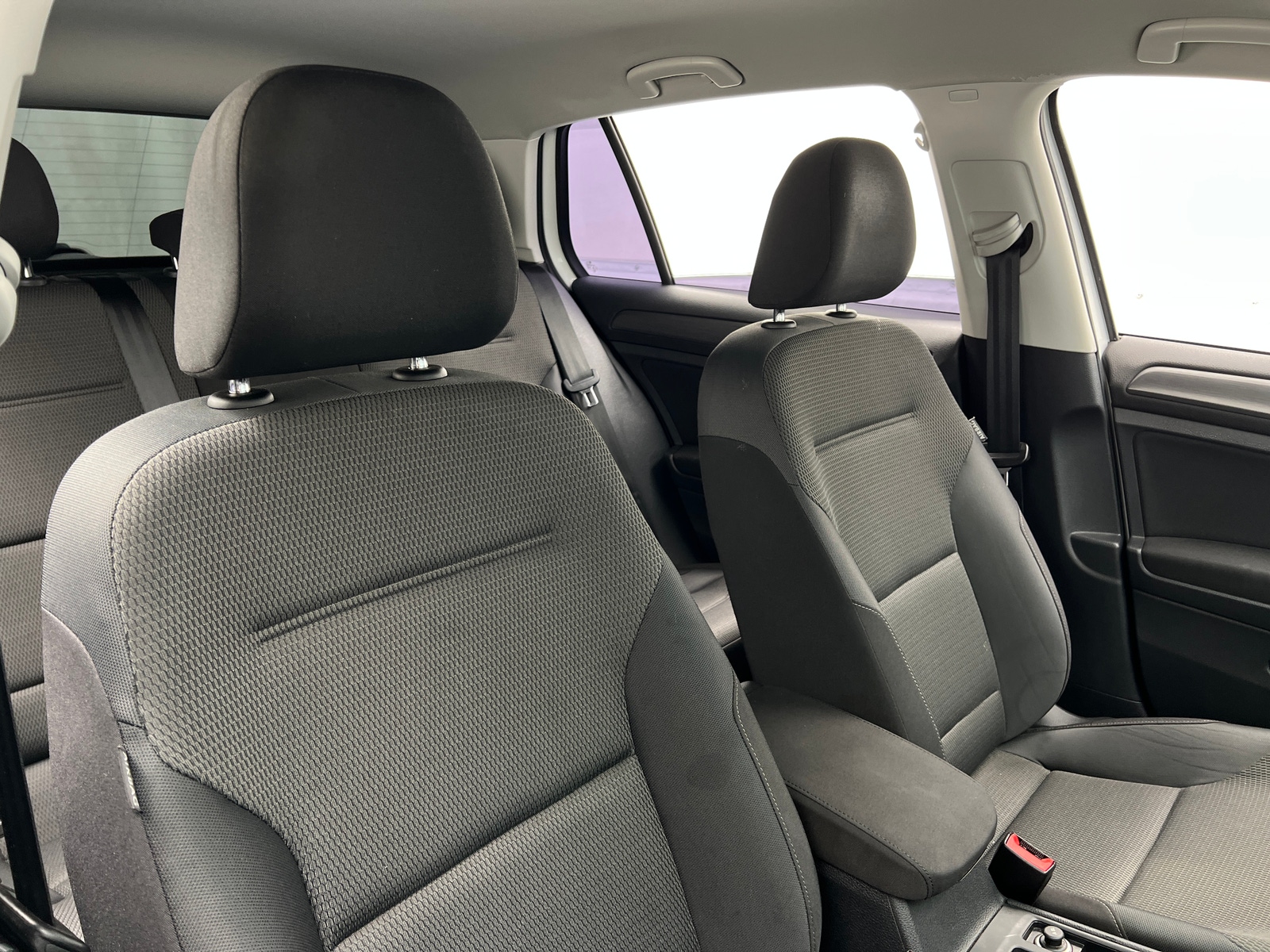 Thumbnail: 2019 Volkswagen e-Golf - 2